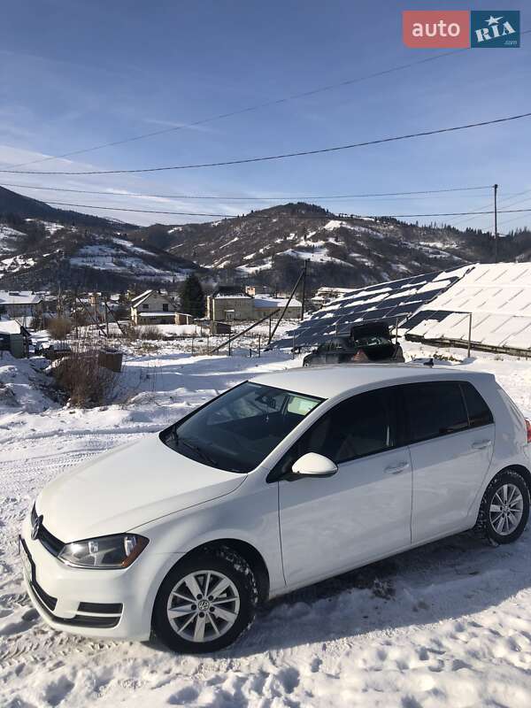 Хетчбек Volkswagen Golf 2017 в Міжгір'ї