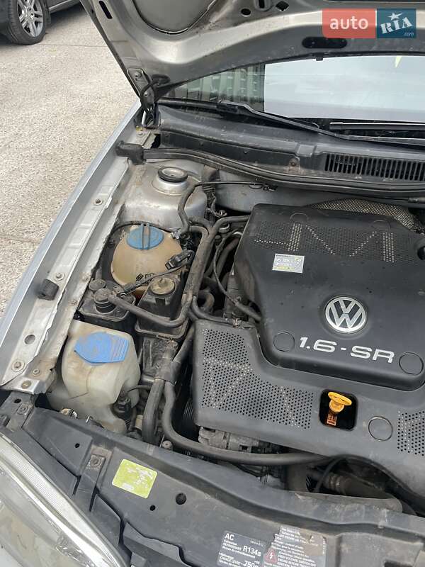 Хетчбек Volkswagen Golf 1998 в Сумах