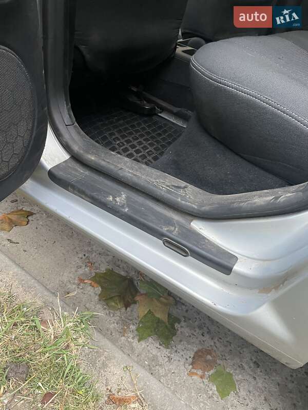 Хетчбек Volkswagen Golf 1998 в Сумах