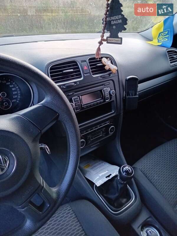 Volkswagen Golf 2011