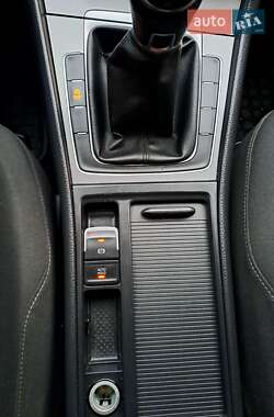 Универсал Volkswagen Golf 2015 в 