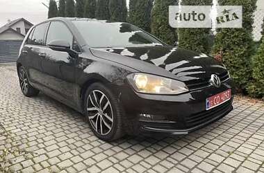 Хетчбек Volkswagen Golf 2015 в Стрию