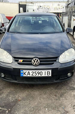 Хетчбек Volkswagen Golf 2004 в Києві