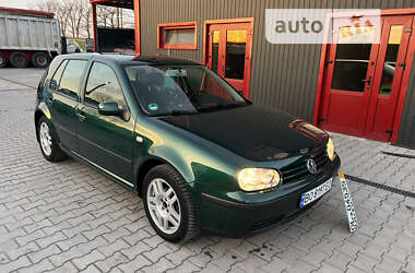 Хэтчбек Volkswagen Golf 2001 в Тернополе