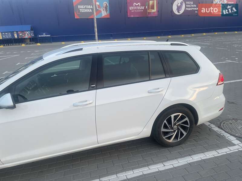 Универсал Volkswagen Golf 2017 в Ковеле