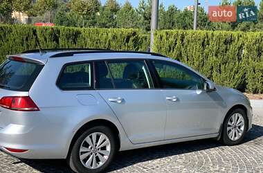 Універсал Volkswagen Golf 2015 в Дніпрі