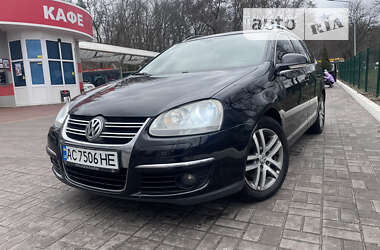 Універсал Volkswagen Golf 2009 в Києві