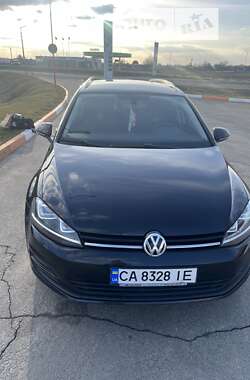 Універсал Volkswagen Golf 2015 в Черкасах