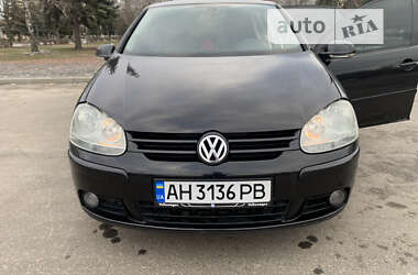 Хэтчбек Volkswagen Golf 2005 в Краматорске