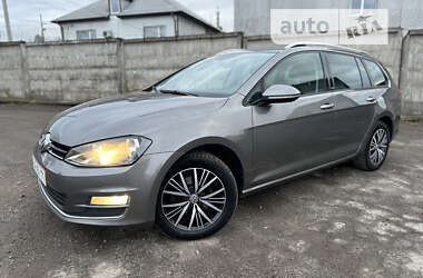 Универсал Volkswagen Golf 2017 в 
