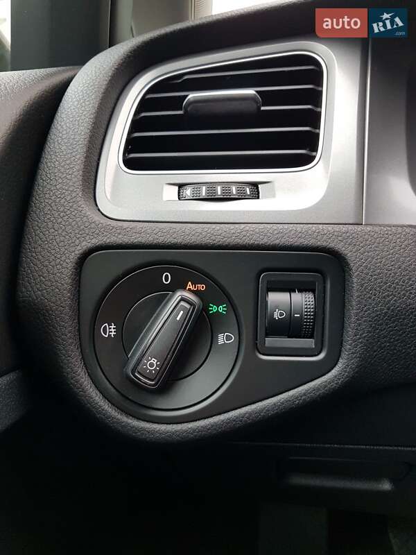 Универсал Volkswagen Golf 2015 в Черновцах фото 12 Универсал Volkswagen Golf 2015 в Черновцах