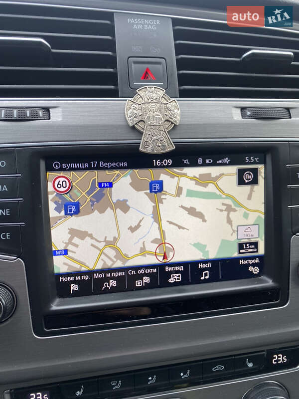 Универсал Volkswagen Golf 2016 в Луцке