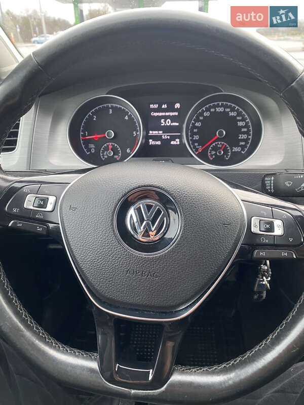 Универсал Volkswagen Golf 2016 в Луцке