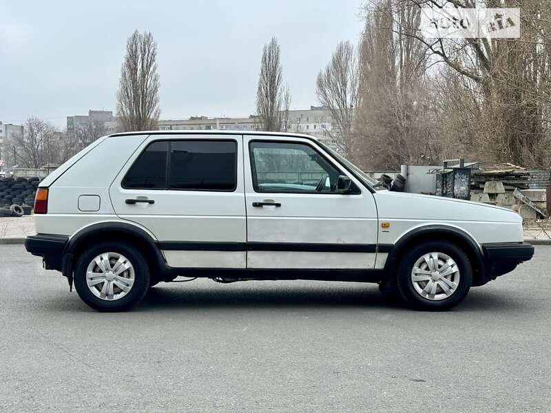 Хэтчбек Volkswagen Golf 1990 в Одессе