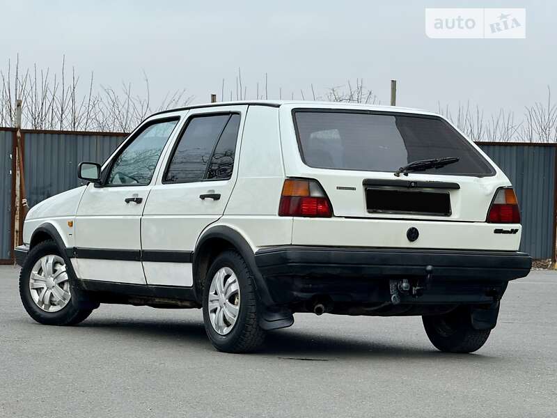 Хэтчбек Volkswagen Golf 1990 в Одессе