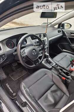 Хэтчбек Volkswagen Golf 2015 в Запорожье