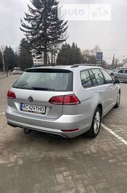 Универсал Volkswagen Golf 2018 в Луцке