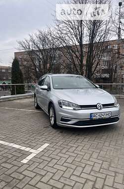 Универсал Volkswagen Golf 2018 в Луцке