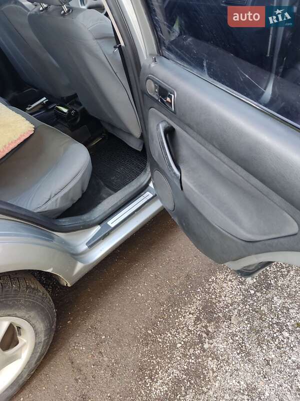 Универсал Volkswagen Golf 2003 в Ивано-Франковске