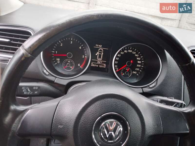 Універсал Volkswagen Golf 2012 в Івано-Франківську