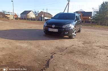 Универсал Volkswagen Golf 2010 в Олевске