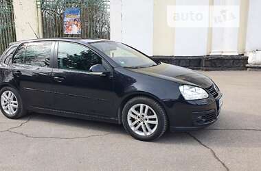 Хэтчбек Volkswagen Golf 2007 в Желтых Водах