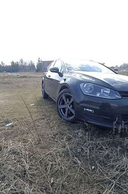 Универсал Volkswagen Golf 2016 в Киеве