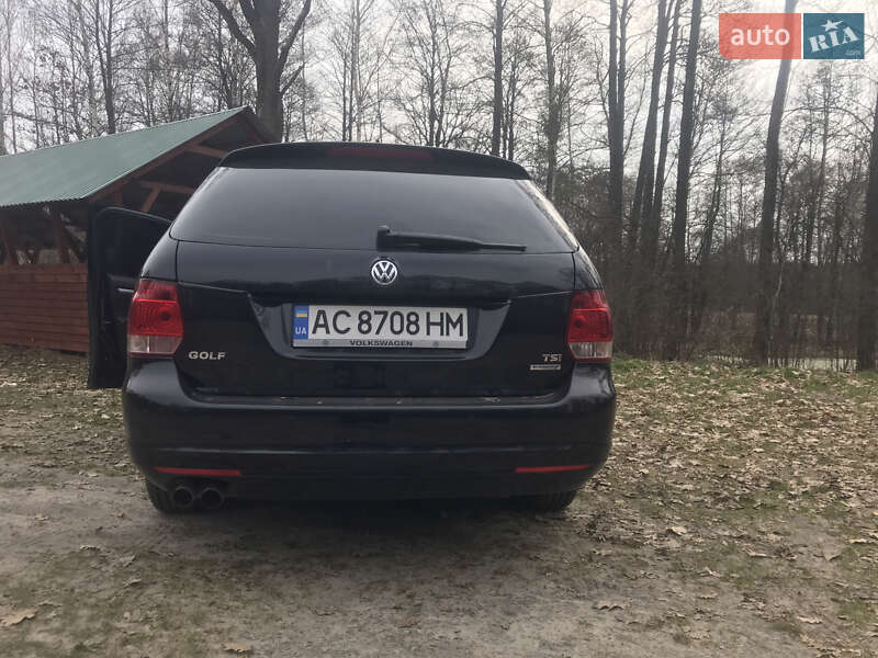 Универсал Volkswagen Golf 2010 в Львове