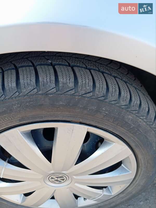 Универсал Volkswagen Golf 2011 в Виннице