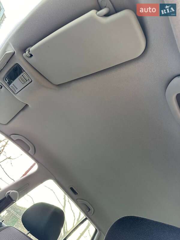 Хэтчбек Volkswagen Golf 2000 в Кременчуге