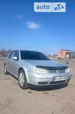 Хэтчбек Volkswagen Golf 2003 в Полтаве