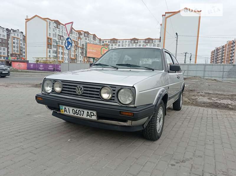 Хэтчбек Volkswagen Golf 1989 в Киеве
