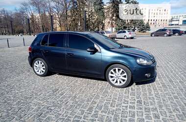 Хэтчбек Volkswagen Golf 2009 в Харькове