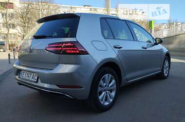 Хэтчбек Volkswagen Golf 2019 в Киеве