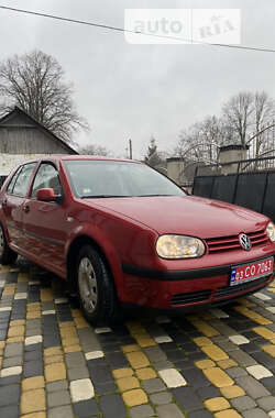 Хэтчбек Volkswagen Golf 2003 в Рожнятове