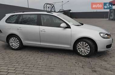Универсал Volkswagen Golf 2011 в 