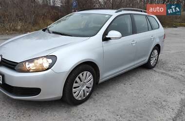 Универсал Volkswagen Golf 2011 в 
