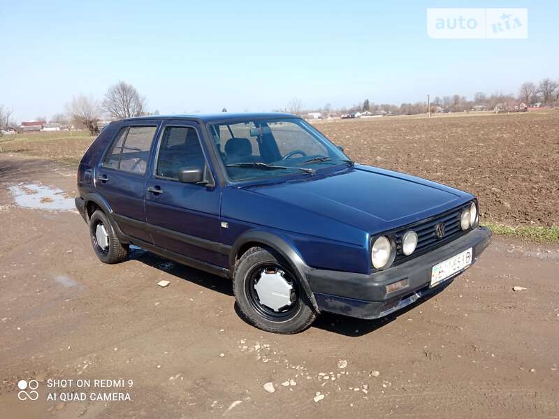 Хэтчбек Volkswagen Golf 1988 в Снятине