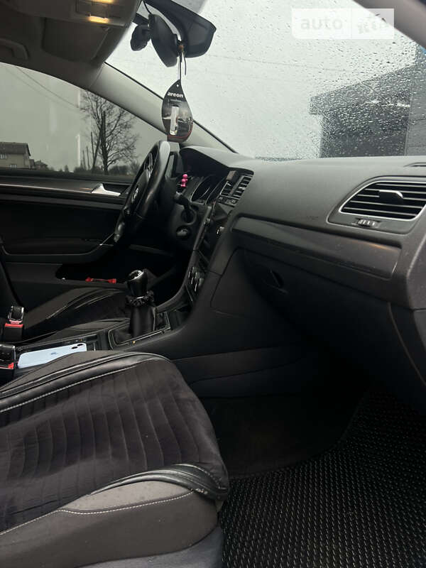 Универсал Volkswagen Golf 2017 в Днепре фото 25 Универсал Volkswagen Golf 2017 в Днепре