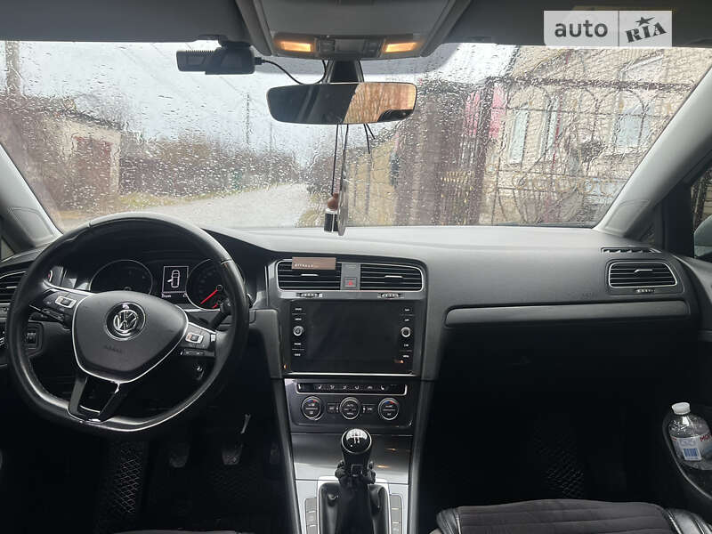 Универсал Volkswagen Golf 2017 в Днепре фото 47 Универсал Volkswagen Golf 2017 в Днепре