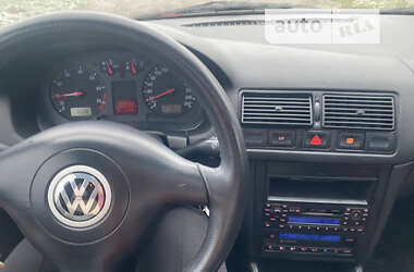 Хэтчбек Volkswagen Golf 2000 в Львове