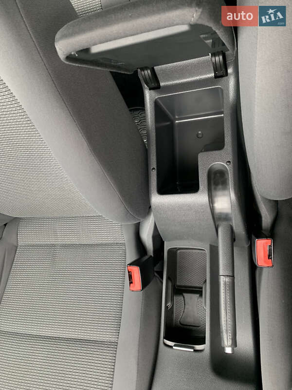 Универсал Volkswagen Golf 2009 в Ивано-Франковске