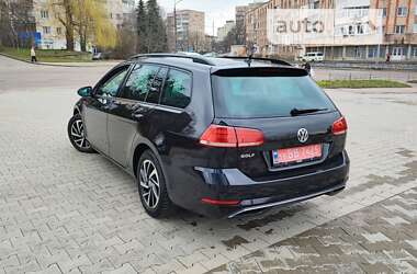 Универсал Volkswagen Golf 2019 в Ровно