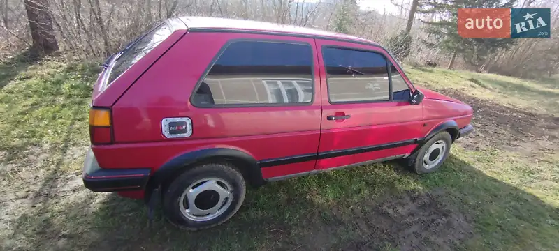 Хэтчбек Volkswagen Golf 1985 в 