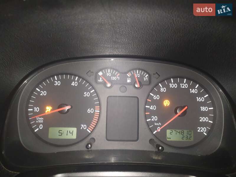 Хэтчбек Volkswagen Golf 1998 в Вижнице