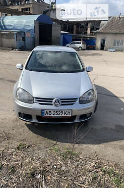 Хэтчбек Volkswagen Golf 2004 в Виннице