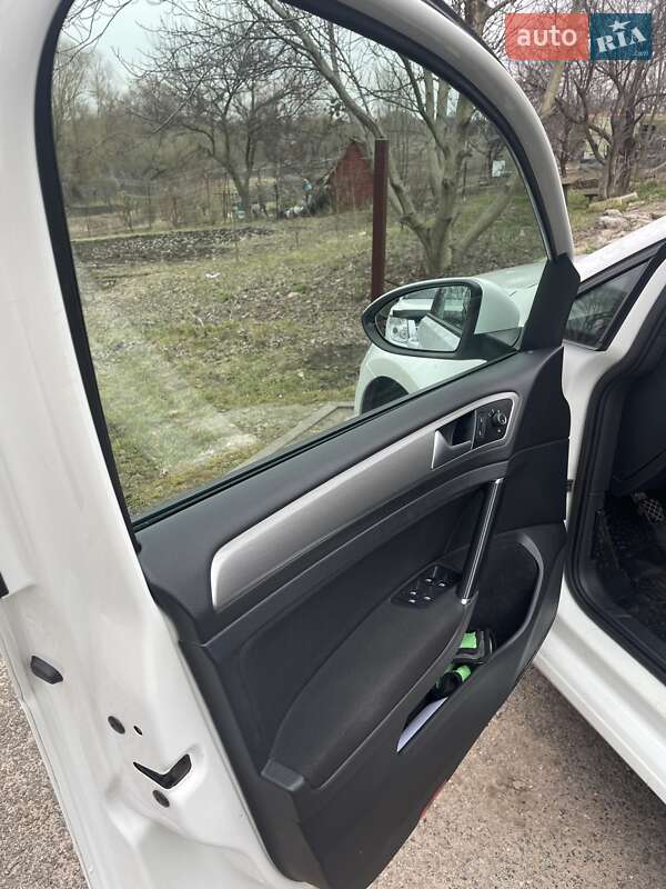 Универсал Volkswagen Golf 2014 в Переяславе
