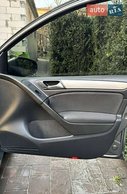Хэтчбек Volkswagen Golf 2012 в 