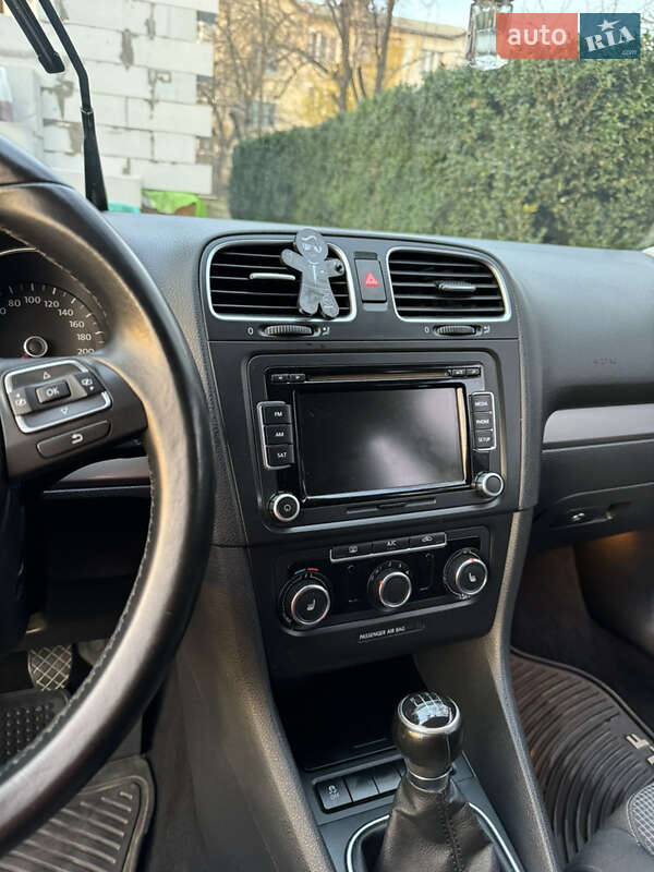 Хэтчбек Volkswagen Golf 2012 в Виннице