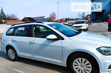 Универсал Volkswagen Golf 2017 в Полтаве